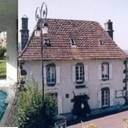 De - Cantal 3*