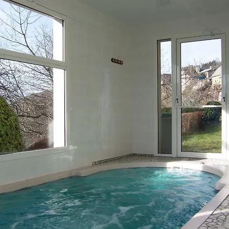 De - Cantal Hotel