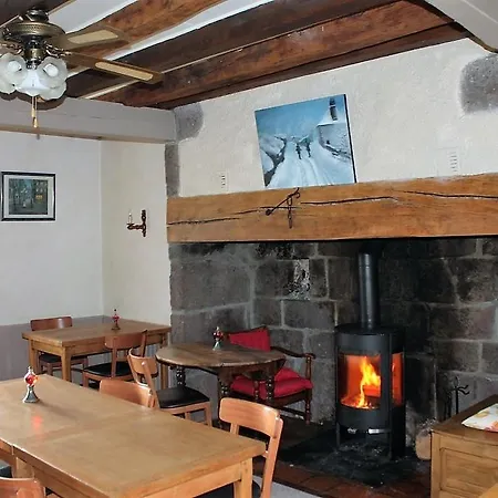 De - Cantal 3* Tournemire (Cantal)
