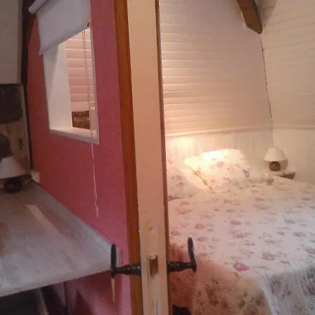 De - Cantal Hotel